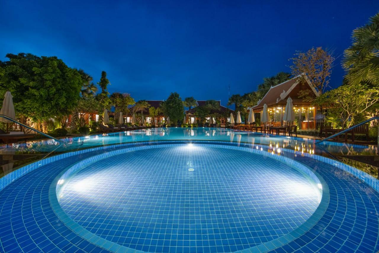 Angkor Privilege Resort & Spa Сиемрип Экстерьер фото