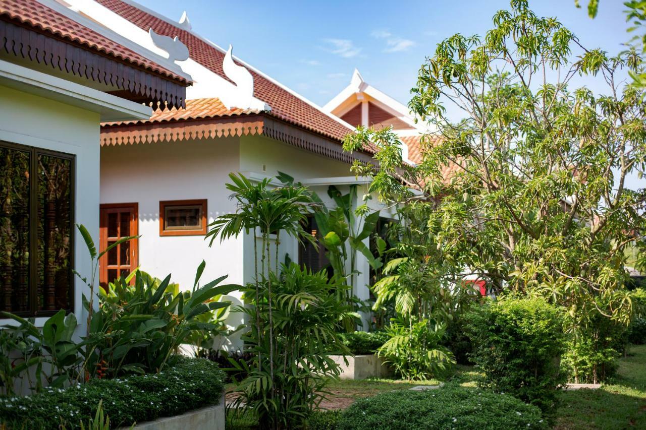 Angkor Privilege Resort & Spa Сиемрип Экстерьер фото